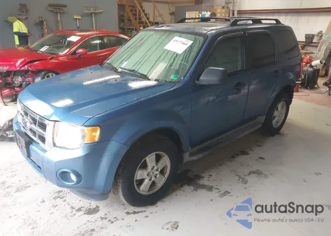 2010 Ford Escape Xlt z USA, uszkodzony, nr VIN 1FMCU0D7XAKA43870